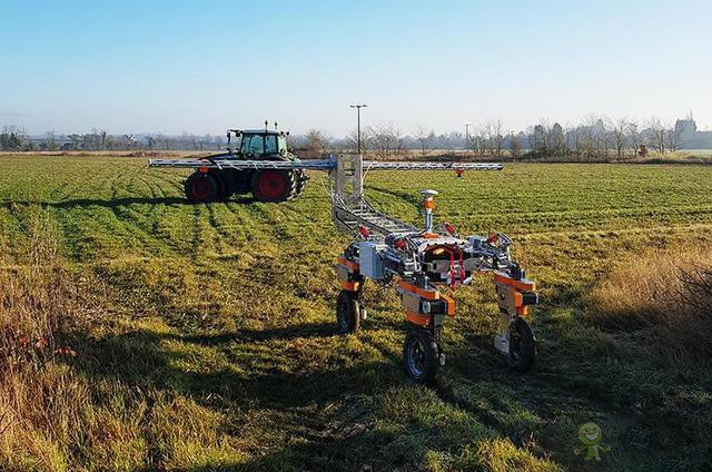 SRC新推出的Farming-as-a-Service農(nóng)業(yè)產(chǎn)品包涵（監(jiān)測，施肥，播種）