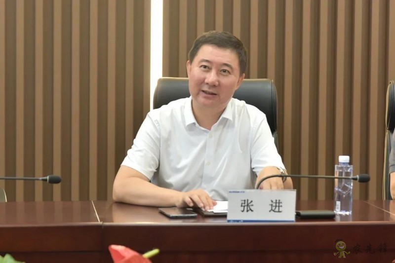 探索智慧植物工廠新模式——新松公司與中國農(nóng)業(yè)科學(xué)院都市農(nóng)業(yè)研究所簽署戰(zhàn)略合作協(xié)議